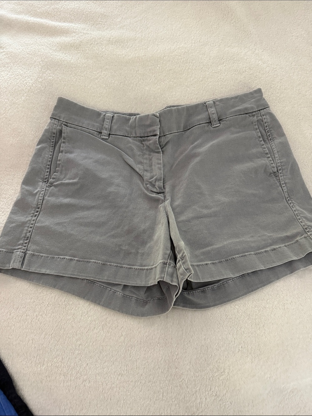 J Crew Women’s Chino Gray Casual Cotton Shorts with 3” seam